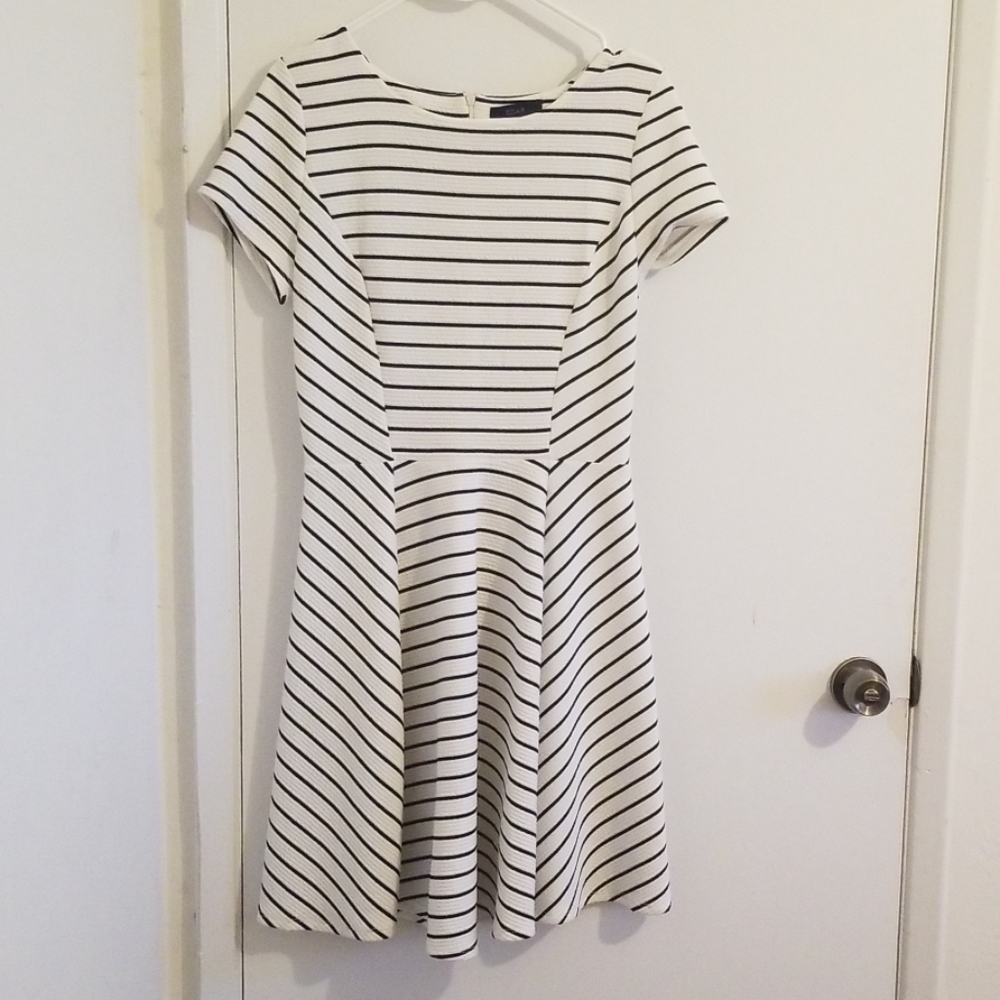 Black and White Stripe Skater Dress | Size Medium